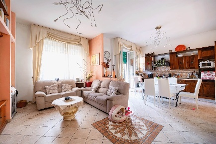 Foto Appartamento in via Cafiero, Sesto Fiorentino Sesto Città di 120 m²