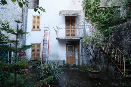 Foto Casa indipendente a Lecco Germanedo di 59 m² con 2 locali in vendita