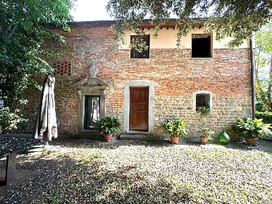 Foto Villa unifamiliare a Empoli San Rocco - Lungarno di 250 m² in vendita