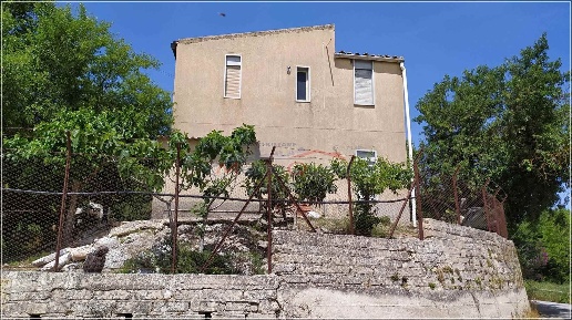 Foto Villa unifamiliare a Canicattì di 160 m² con 3 locali in vendita