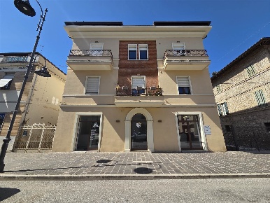 Foto Appartamento in Via Giovanni Becchetti  23, Assisi di 85 m² in vendita