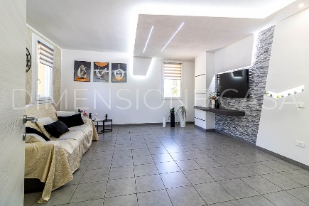 Foto Villa bifamiliare a San Possidonio di 215 m² con 6 locali in vendita