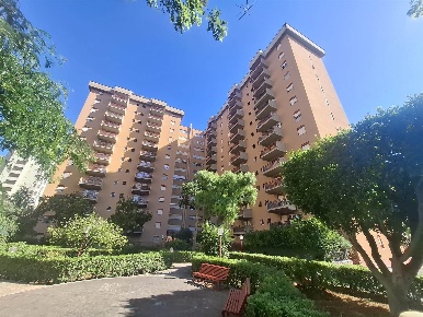 Foto Appartamento in via Fiori 6, Palermo Calatafimi Alta di 110 m²