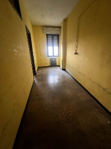 Foto Negozio a Piacenza Centro Storico di 60 m² con 2 locali in vendita