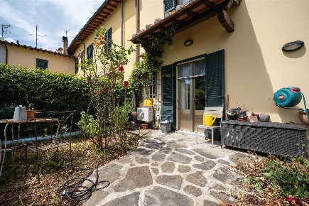 Foto Casa indipendente in Via del Castellaccio, Campi Bisenzio Torricella