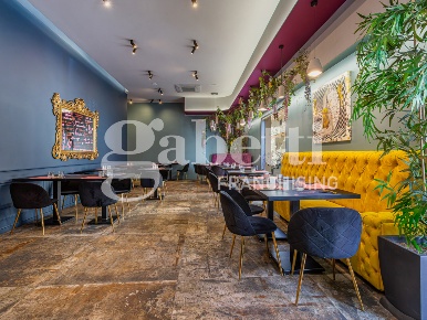 Foto Attività commerciale in Carmelo Pezzullo, Frattamaggiore di 160 m²