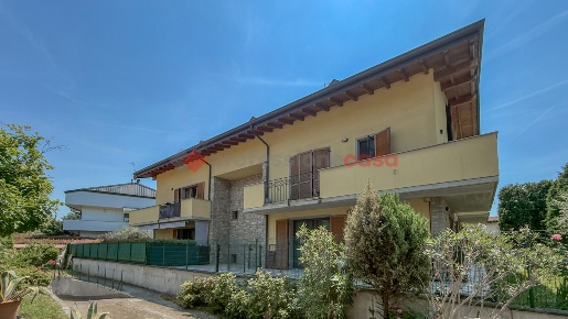 Foto Appartamento in Risorgimento, Masate di 75 m² con 2 locali in vendita