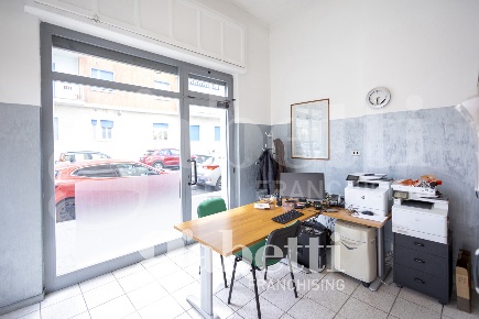 Foto Negozio in Via Vandalino 142, Torino Pozzo Strada di 70 m² in vendita