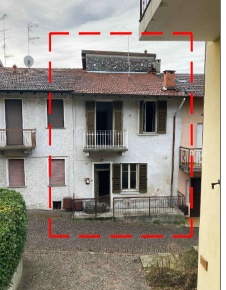 Foto Appartamento a Taino Centro di 73 m² con 2 locali in vendita