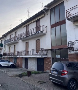 Foto Appartamento a Malnate Centro di 115 m² con 5 locali in vendita