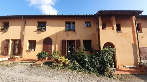 Foto Appartamento a San Giuliano Terme Asciano, Agnano di 120 m² in vendita
