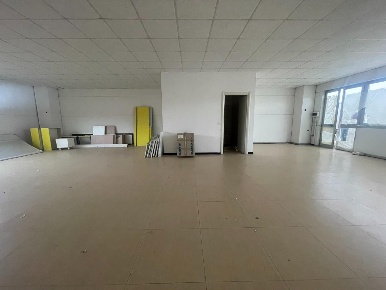 Foto Ufficio a Poggibonsi di 110 m² con 1 locali in vendita