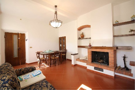 Foto Appartamento a Buti Centro di 149 m² con 8 locali in vendita