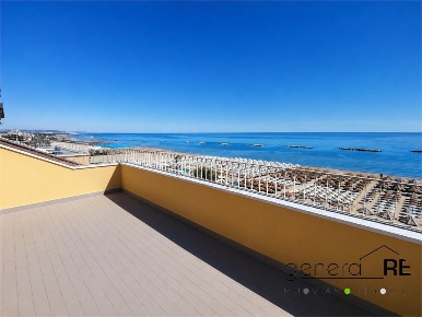 Foto Appartamento a Pescara Piazza Salotto - Corso Umberto di 166 m²