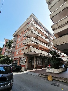 Foto Appartamento in Via Nino Bixio, Rapallo Castello - Don Minzoni