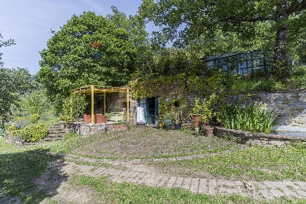 Foto Villa unifamiliare in Via Della Torre 98, Paciano Centro di 286 m²