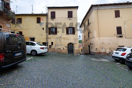 Foto Appartamento in PIAZZA GIOSUE' CARDUCCI 1, Monterotondo Centro Storico