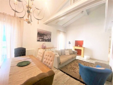 Foto Appartamento in via Mazzini 68, Pietrasanta di 90 m² con 4 locali
