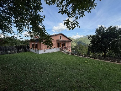 Foto Casa indipendente in Localita' Buggiano snc, Cerreto di Spoleto Centro