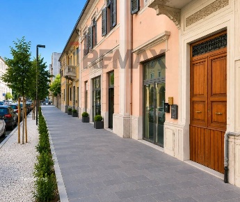 Foto Ufficio in Via Guglielmo Marconi 26-28, Ancona Archi di 240 m²