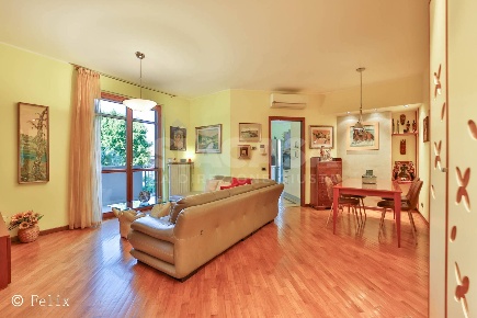 Foto Appartamento in via Montegrappa 3/A, Bernareggio Centro di 101 m²
