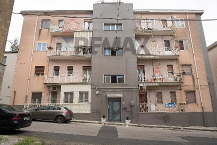 Foto Appartamento in Via Venezia 4, Enna Centro di 91 m² con 5 locali