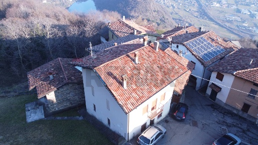 Foto Casa indipendente in via zanardelli 8, Darfo Boario Terme Centro