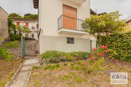 Foto Case semi ndipendenti in via anadiga 5, Casciago Centro di 180 m²