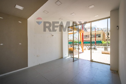 Foto Negozio in Viale Leonardo Da Vinci 19, Palermo di 39 m² con 2 locali