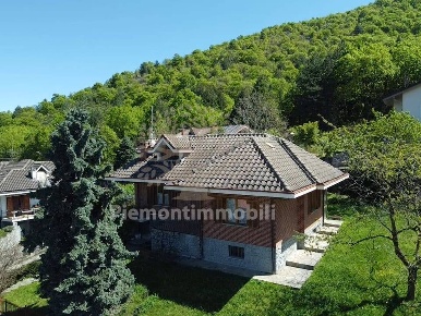 Foto Villa unifamiliare in via Gran Sasso 11, Trana Biellese Belvedere