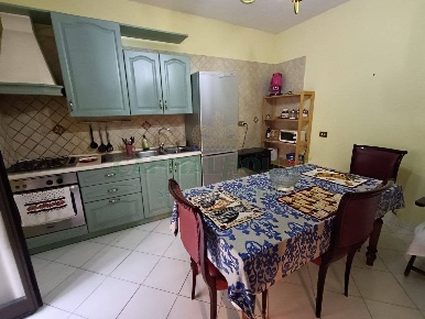 Foto Appartamento in Via Fanelli, Caserta Tuoro di 100 m² con 4 locali