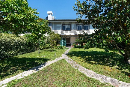 Foto Appartamento in Largo Alcibiade 26, Roma Casal Palocco di 112 m²
