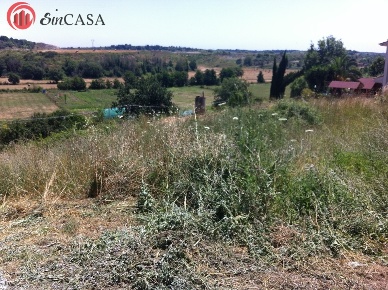 Foto Terreno residenziale in via villaverde, Fiumicino di 1700 m²