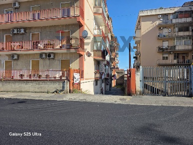 Foto Locale commerciale in Via Giuseppe Missori 75/A, Catania di 265 m²