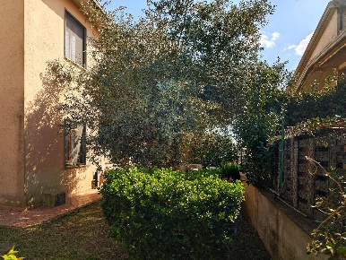 Foto Appartamento in Via Roma 25, Capalbio Borgo Carige di 66 m² in vendita