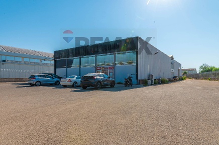 Foto Locale commerciale in via columba 75, Siracusa Umberto - Ermocrate