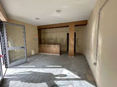 Foto Appartamento in via roma 57, Foglianise Centro di 602 m² con 6 locali