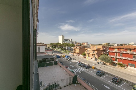 Foto Ufficio in Via Castelli Romani 41, Pomezia Maggiona - Area Produttiva