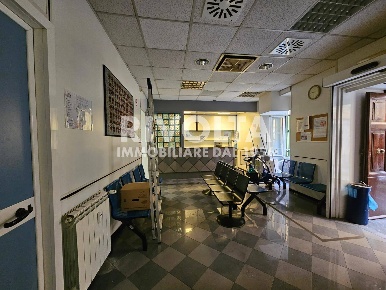 Foto Appartamento in Piazza dell'Emporio, Roma Testaccio di 244 m²