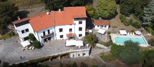 Foto Villa unifamiliare in VIA  SAN MARTINO 34, Eupilio di 800 m²