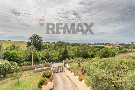 Foto Villa unifamiliare in via della castagnetta 38, Ardea di 260 m²