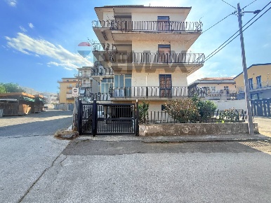 Foto Appartamento in via circumvallazione 8, Riposto Centro di 145 m²