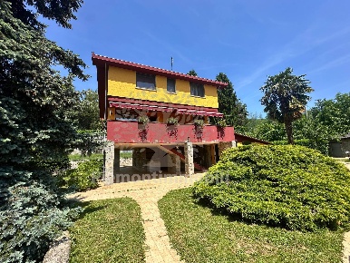 Foto Villa unifamiliare in via frainetto, Coazze di 166 m² con 7 locali