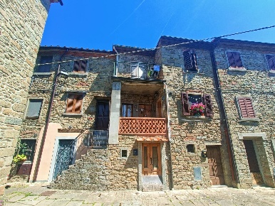 Foto Appartamento in Loc. Poggio di Loro 7, Loro Ciuffenna di 100 m²