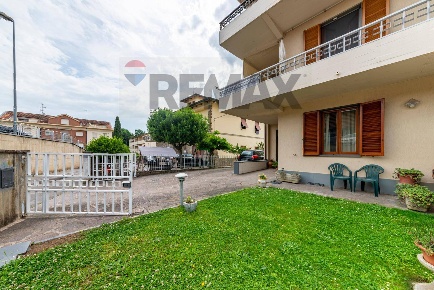 Foto Case semi ndipendenti in Via Salvador Allende 9, Centro di 257 m²