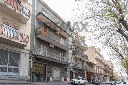 Foto Appartamento in Via Catania 250, Adrano di 159 m² con 5 locali