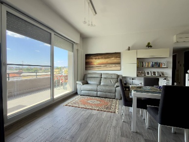 Foto Appartamento in Via Gabriele D'annunzio 22, Monza San Rocco di 116 m²