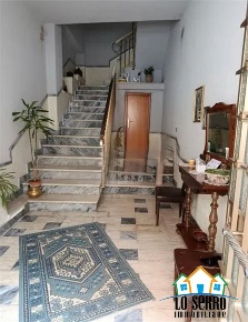 Foto Appartamento a Alcamo Semicentro di 85 m² con 5 locali in vendita