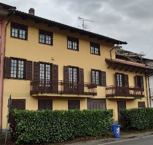 Foto Casa indipendente a San Sebastiano da Po Centro di 450 m² in vendita