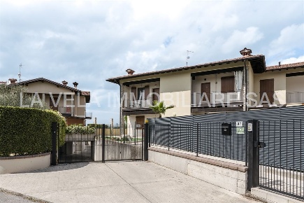 Foto Appartamento a Desenzano del Garda di 50 m² con 2 locali in vendita